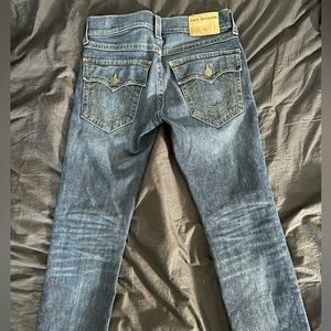 TRUE RELIGION GENO RELAXED SLIM